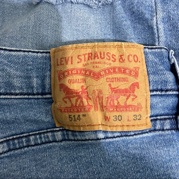 Levi's 514 Men's Distressed Light Wash Blue Jeans Q - Picture 5 of 6